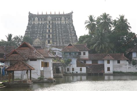 Shri Padmanabhaswamy Temple timings, opening time, entry timings, visiting hours & days closed ...