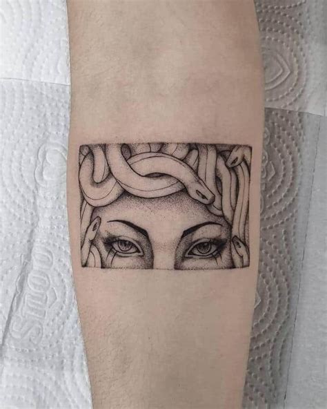 Details More Than Aesthetic Medusa Tattoo Minimalist Thtantai