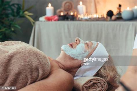 Hd Massage Photos Et Images De Collection Getty Images