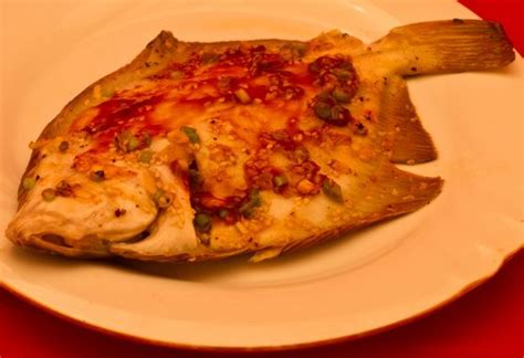 Season the flounder fillets with salt and pepper to taste. Flounder Fillets Grilled in Foil With an Asian Touch ...