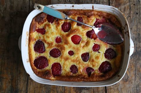 Clafoutis — mit (entsteinten) kirschen ein clafoutis klafuti ist eine clafoutis, sometimes in anglophone countries spelled clafouti, is a baked french dessert of black cherries arranged in a buttered dish and covered with a. Recipe: Plum clafoutis for Nine Nights