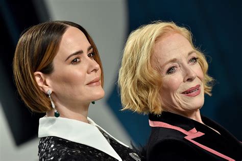 Sarah Paulson Isnt Here For Ageist Critics Of Her Relationship With
