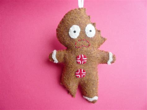 Felt Christmas Ornament Terrifed Gingerbread Man On Luulla