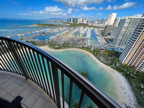 Hilton Hawaiian Village Waikiki Beach Resort Review 2022 Uponarriving