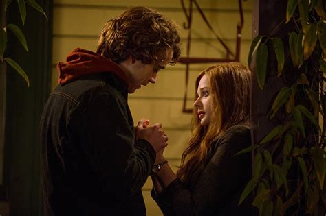 Chloë Grace Moretz And Jamie Blackley In If I Stay 2014