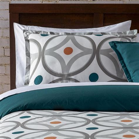 10 Beautiful Bedding Sets To Update Your Bedroom For Summer 10