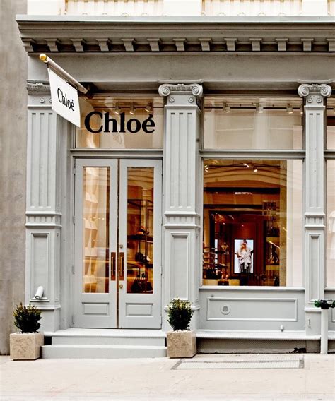 Inside Chloes New Soho Boutique Dujour Storefront Design Store