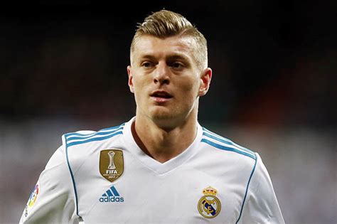 Official website with detailed biography about toni kroos, the real madrid midfielder, including statistics, photos, videos, facts, goals and more. Toni Kross to Man Utd: Jose Mourinho steps up chase for ...