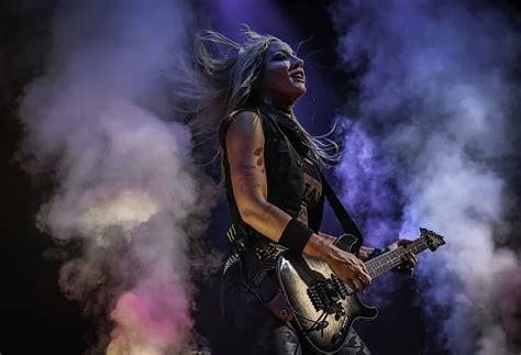 Nita Strauss Wallpaper