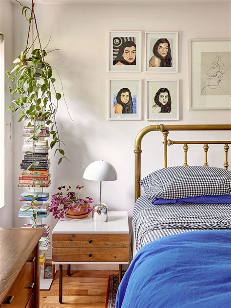 Small Bedroom Decor Inspiration, Because Tiny Spaces Can Be a Blessing ...