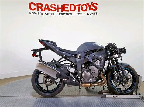 A 67 mm bore and 45.1 mm stroke gives the engine its 636 cc displacement, and it shouldn't be a surprise that the compression ratio is a. Salvage 2019 Kawasaki ZX636 K for Sale from Copart