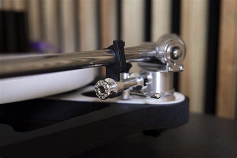 Review Rega Planar 10 The Best Record Player In The High End Class