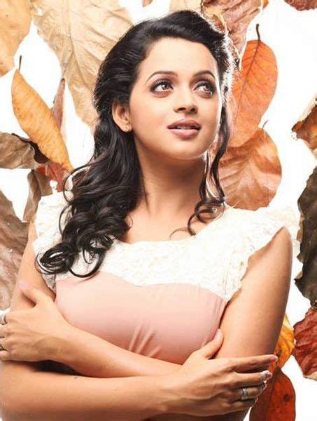 Bhavana Menon Photo Gallery Hot Photos Images And Wallpapers Of