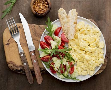 Simple egg white omelette recipe. Oil-Free, Easy To Make Egg Recipes For Quick Weight Loss