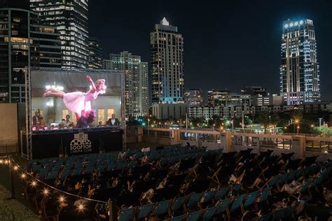 Best city tour 2 hours. Houston - Rooftop Cinema Club
