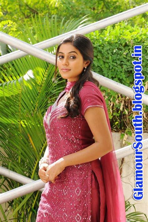 Be it an actor, actress, singer or politician, male or female, intimate movies seem to be all the rage for. GlamourSouth.blogspot.in: Poorna Shamna Kasim latest hot ...