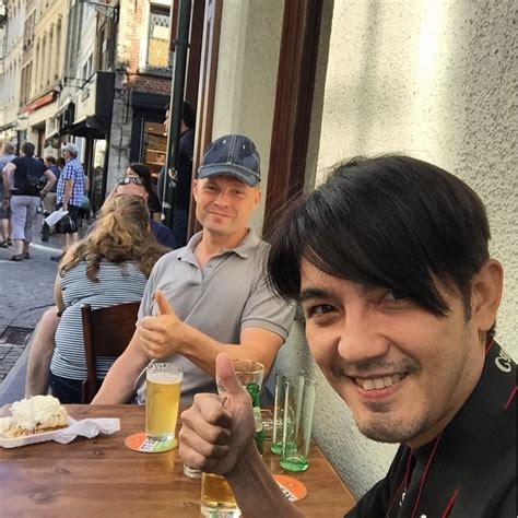 เบลเยี่ยม (belgium) เป็นประเทศที่โด่งดังในเรื่องของช็อกโกแลต แต่ประเทศนี้มีมนต์เสน่ห์อีกหลายอย่างรอให้นักท่องเที่ยวได้มาสัมผัส ถึงเป็น. หนุ่ม ศรราม ยิ้มแป้นควงแม่เที่ยวเบลเยียม ทริปนี้อบอุ่นสุด ๆ