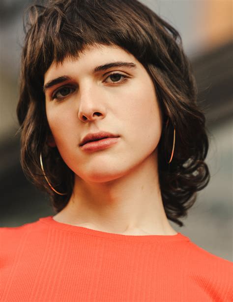 Meet Hari Nef The First Trans Woman Signed To Img Worldwide Vogue