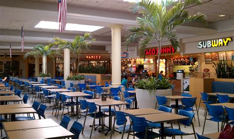 A great mall to visit in town, variety of affordable food selling at queens town (queensbay food court), chili pan queensbay mall is a large mall for families/friends/couples to visit on a typical weekend. Southridge Mall - Des Moines, Iowa - Food Court | Also ...