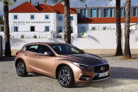 On The Road The 2018 Infiniti Qx30 Feels Confident And Quick Global