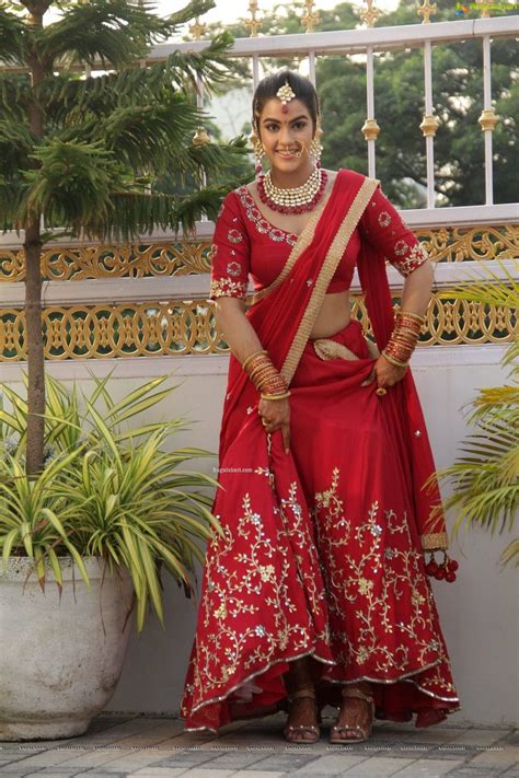 / japan junior idol : Kavya thapar | Bridal saree, Saree, Fashion