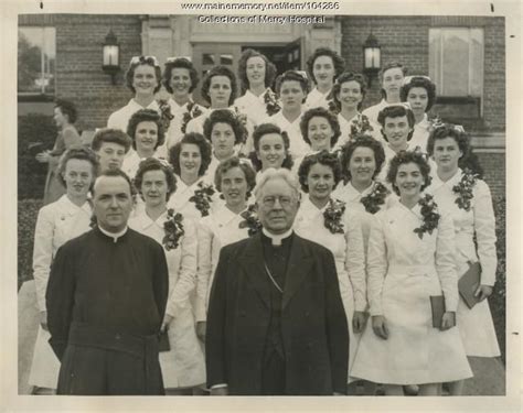 Mercy Hospital School Of Nursing Graduates Portland 1944 Maine