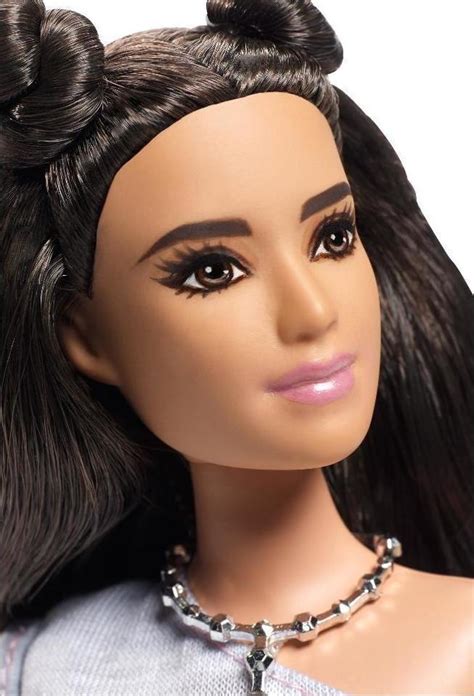 Mattel Barbie Fashionistas Doll Powder Pink Curvy Doll Skroutzgr