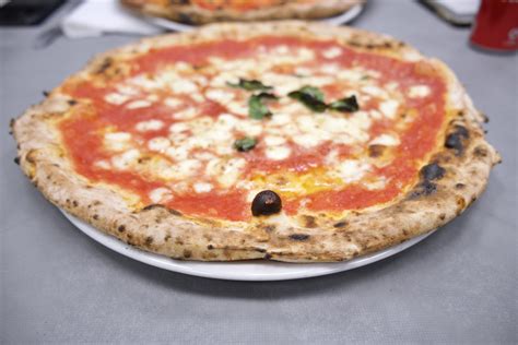 Pizzeria Napoli Centro In Naples Garage Pizza