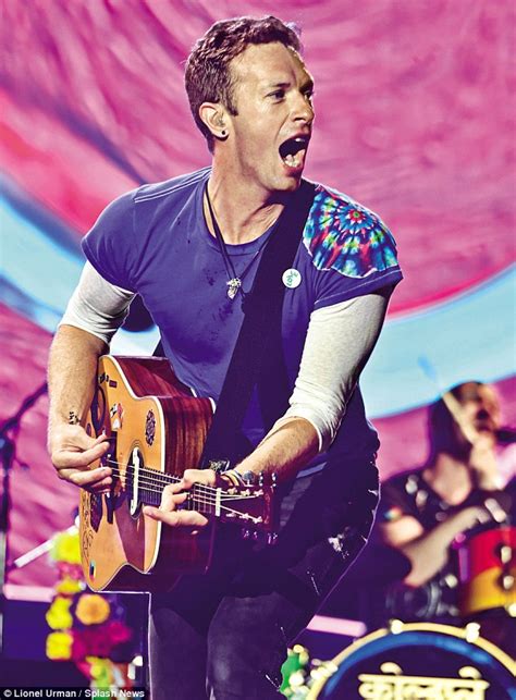 Coldplay S Chris Martin Says Band Are Excited To Bring Worldwide Tour To Australia Daily Mail