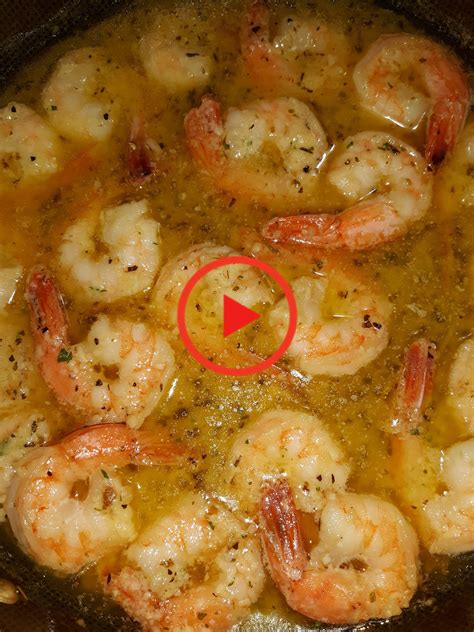 In a small bowl melt the butter in the microwave, add breadcrumbs to the melted butter and stir to combine. Famous Red Lobster Shrimp Scampi in 2020 | Scampi recipe ...