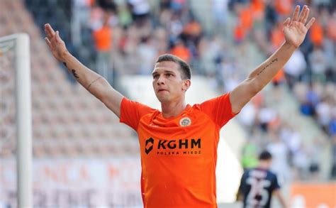 Jakub świerczok (born 28 december 1992) is a polish footballer who plays as a striker for polish club piast gliwice. Jakub Świerczok odchodzi z KGHM Zagłębia - Radio Wrocław
