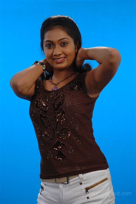 udayathara hot and sexy photo shoot stills in half saree and modern dress tamil south