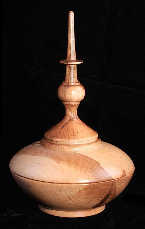 Turned Bowl With Lid And Finial Beautiful Grain Structure Highly