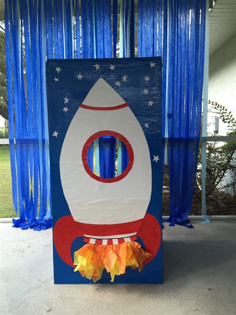 This Diy Rocket Photo Booth Was A Huge Hit 1 We Used Insulation Foam