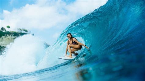 Surf Diaries Alana Blanchards Surf Guide To Kauai Rip Curl