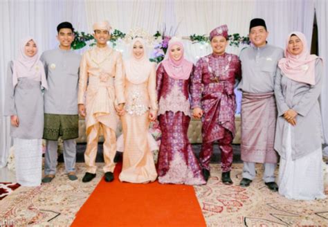 Foto Pengantin Dan Keluarga Malaysia Imagesee