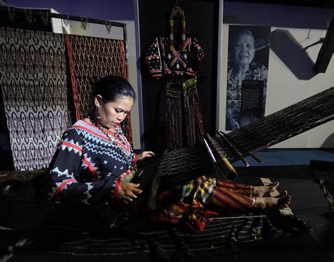 T Nalak Weaving Art By T Boli Women Photos Philippine News Agency