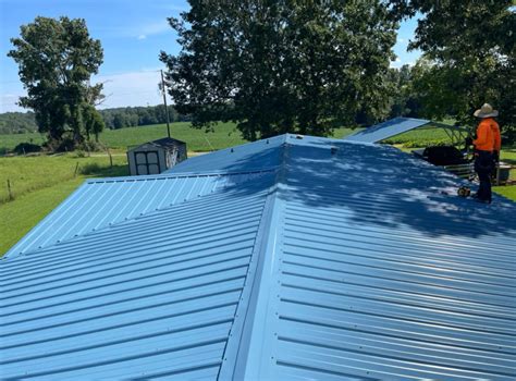 4 Ways To Keep Your Metal Roof Clean