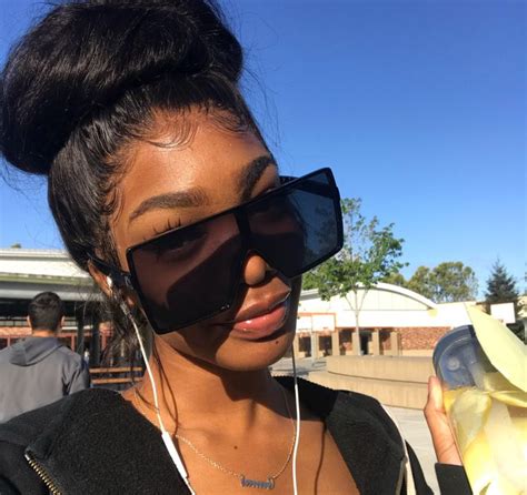 Sunglasses 😍 Black Women Fashion Glasses Fashion Stylish Glasses