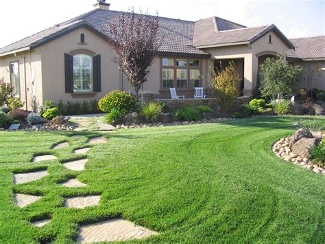 Are you looking for landscaping ideas for front of the house? Green Landscape Ideas Ranch Style Homes - House Plans | #104133