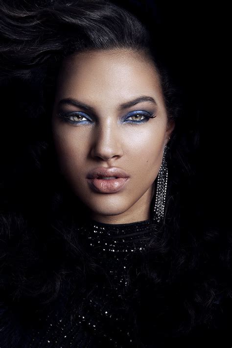 The Look Sapphire Blue Smoky Eyes And A Neutral Lip Alluring