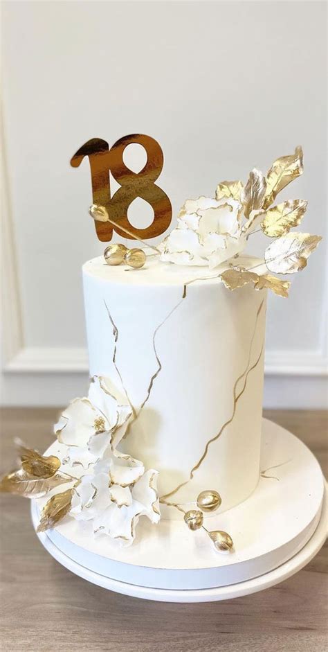 Th Birthday Cake Ideas For A Memorable Celebration White And Gold Marble Cake