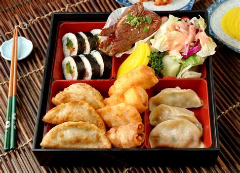 7 Delicious Korean Picnic Foods