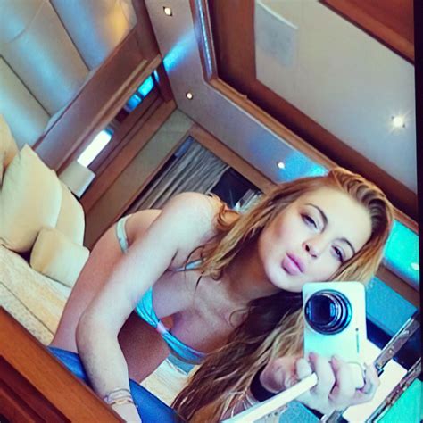 Aliana Lohan And Lindsay Lohan Leaked Explicit 14 Photos