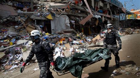 Ecuador Earthquake More Than 440 Killed
