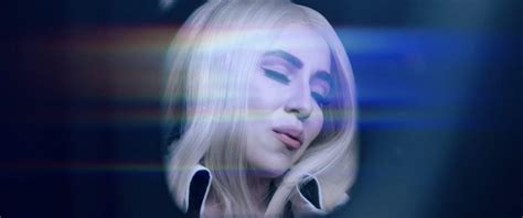 Ava Max Wallpapers Top Free Ava Max Backgrounds Wallpaperaccess