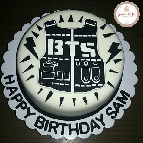 Everything about bts jokes pics etc started:26 october 2017 finished:14 january 2019. BTS Cake | Bts cake, Bts birthdays, Cool birthday cakes