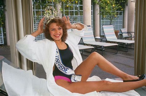 Mona grudt (born 6 april 1971) is a norwegian television host, model, editor, and beauty pageant titleholder who was crowned miss universe 1990. Mona Grudt