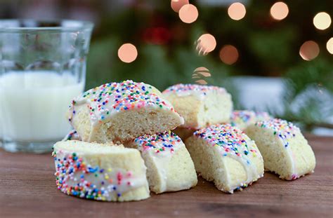 Egg, whole wheat flour, all purpose flour, double acting baking powder and. Ma's Italian Christmas Cookies - The Taste SF