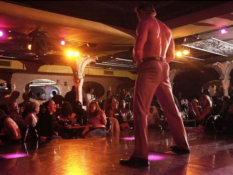 Le 281 Male Strip Club Is Calling It A Night After 40 Years Montreal